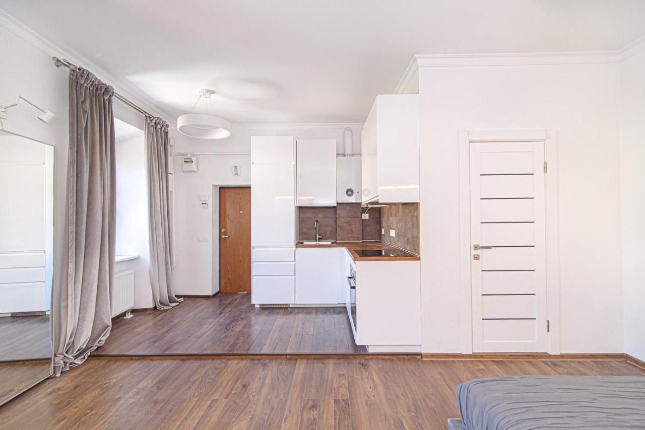 Apartamento Welcoming Studio In Historic Vilnius With Free Parking By Urban Rent Exterior foto