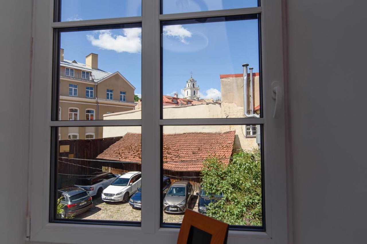 Apartamento Welcoming Studio In Historic Vilnius With Free Parking By Urban Rent Exterior foto