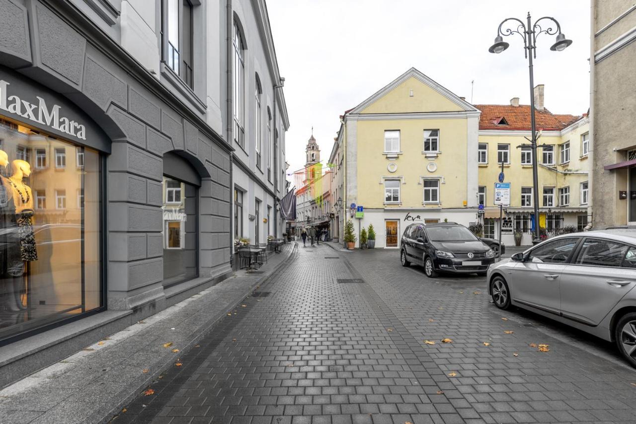 Apartamento Welcoming Studio In Historic Vilnius With Free Parking By Urban Rent Exterior foto